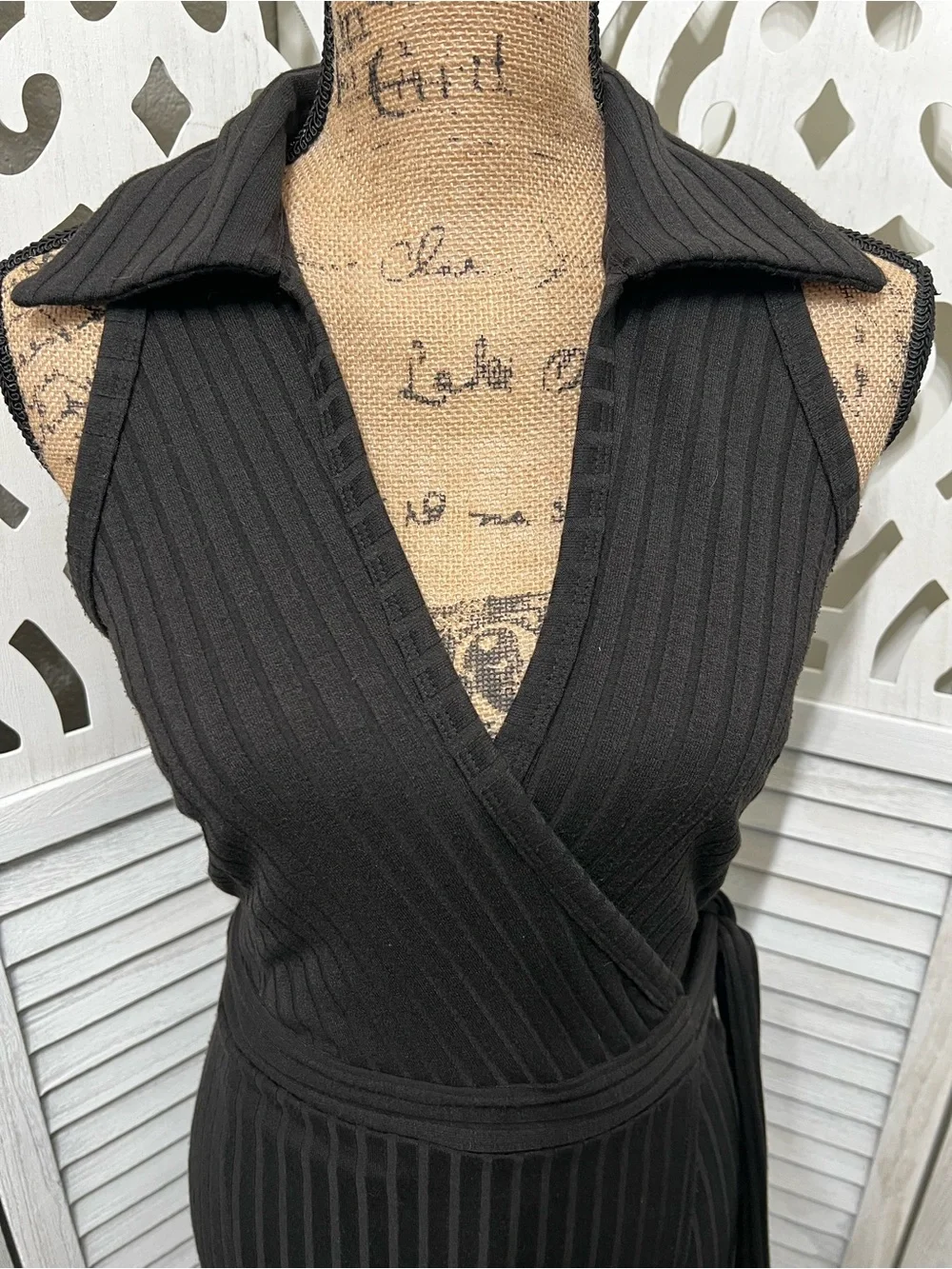 Emprada Sleeveless Black Ribbed Wrap Dress - Picture 3 of 11